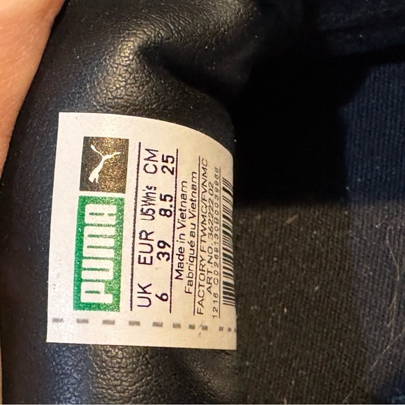 Puma Black and Gold Athletic Shoes NWOT - Picture 2 of 7